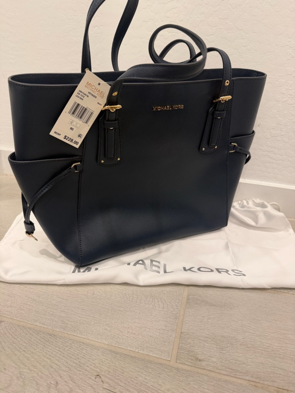Michael Kors Navy Saffiano Leather Tote with Gold Hardware - Picture 4 of 6